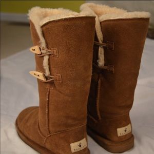 BearPaw Brown Boots
